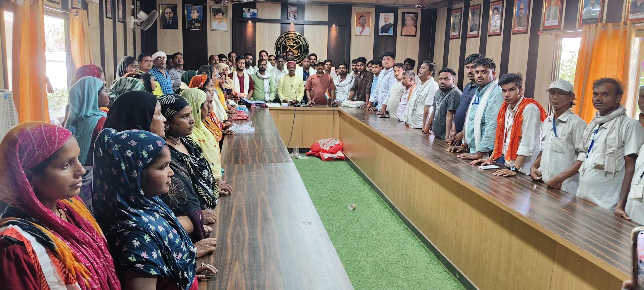 विकास की नींव में शामिल है कर्मचारियों का पसीना : महेश उमर