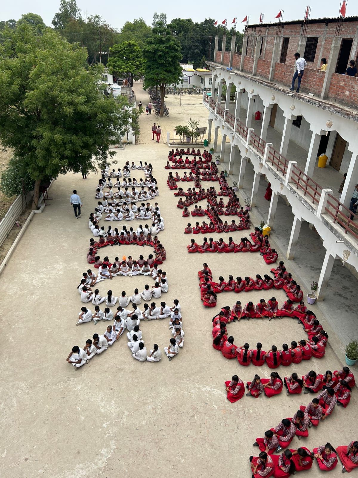 ऑपरेशन सिंदूर की सफलता पर स्कूली बच्चों ने मनाया जश्न