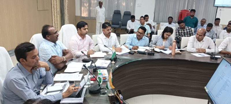 बाढ़ की स्थिति में शैडो जोन के लिए तैयार रखें कम्युनिकेशन प्लान : जिलाधिकारी