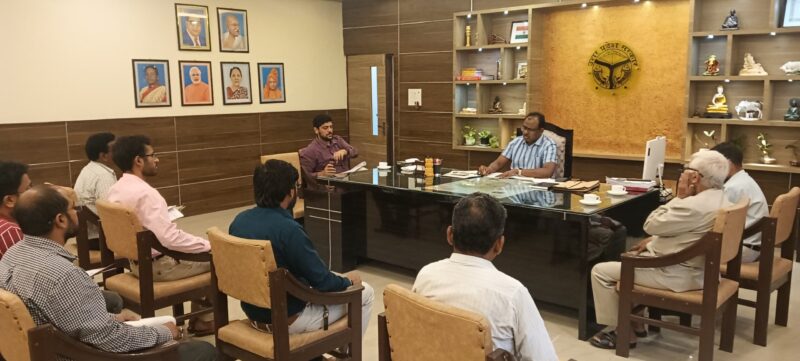 कौशल की मांग और आपूर्ति के बीच के अंतर को पूरा करने का करें प्रयास: जिलाधिकारी