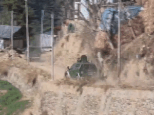 जम्मू-कश्मीर के किश्तवाड़ में सुरक्षाबलों की आतंकियों से मुठभेड़:जैश के 3 टेररिस्ट घिरे; 18 दिन पहले भी एक आतंकी मार गिराया था