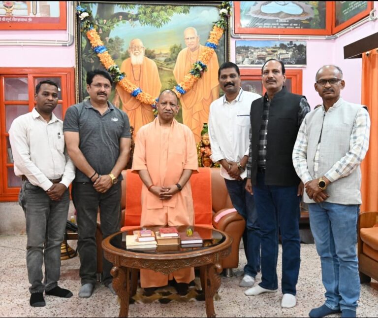 प्रेस क्लब के पदाधिकारियों ने मुख्यमंत्री से की शिष्टाचार भेंट